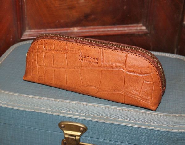 O My Bag Pencil Case Small Cognac Croco Classic Leather  (OMB-E051BVI) - Schoenen Caramel (Sint-Job-in-’t-Goor)