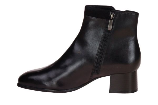 Regarde Le Ciel Piera Zwarte Korte Laars  (Piera-black) - Schoenen Caramel (Sint-Job-in-’t-Goor)