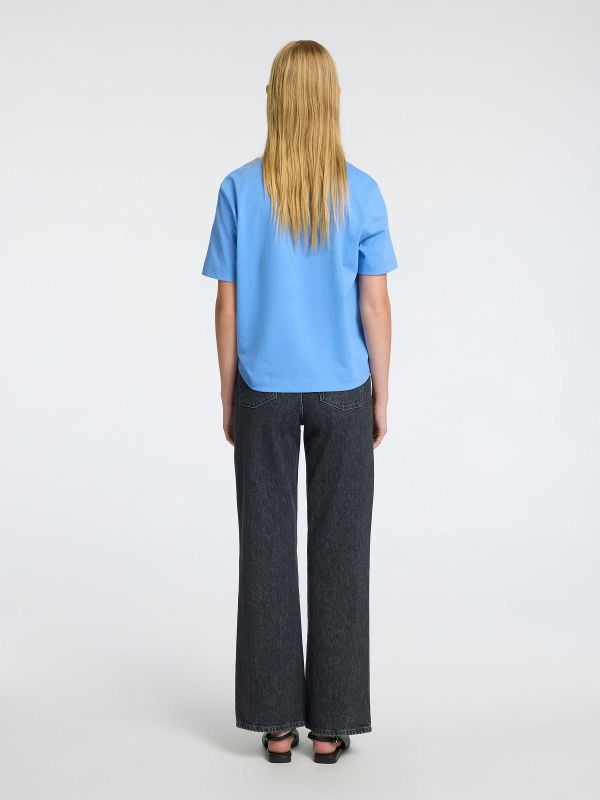 Selected Femme Essential SS Boxy Tee Cornflower Blue  (16087919-cornflower blue) - Schoenen Caramel (Sint-Job-in-’t-Goor)