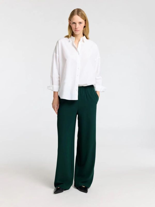 Selected Femme Tinni-Relaxed MW Wide Pant Scarab  (16089910 scarab) - Schoenen Caramel (Sint-Job-in-’t-Goor)