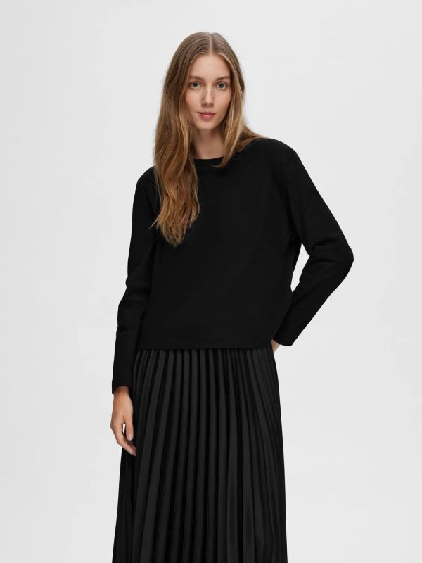 Selected Femme Essential LS Boxy Tee Black  (16092523 BLACK) - Schoenen Caramel (Sint-Job-in-’t-Goor)